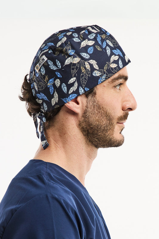 Calot médical – Bleu marine imprimé feuilles – Cheveux courts