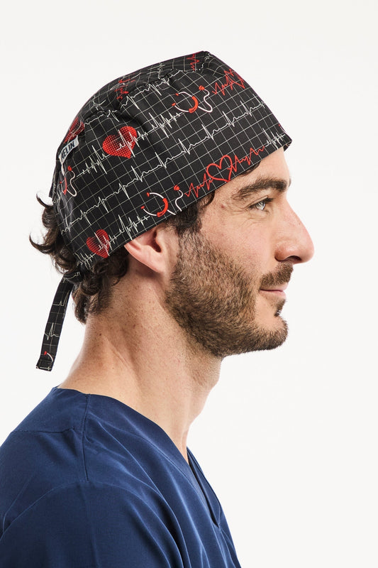 Calot médical – Bleu marine imprimé stéthoscope – Cheveux courts